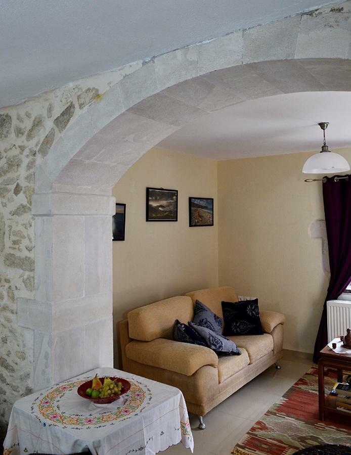 Arches Eleftherna المظهر الخارجي الصورة